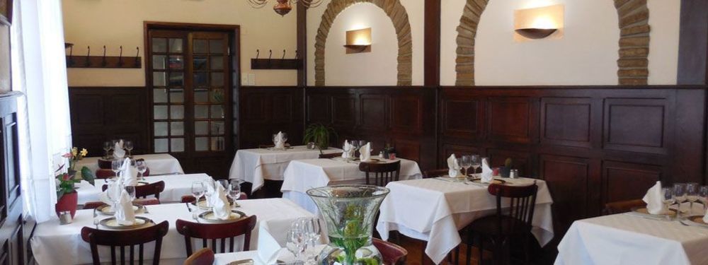 Logis Hotel Restaurant Des Voyageurs Pont-de-Salars Bagian luar foto